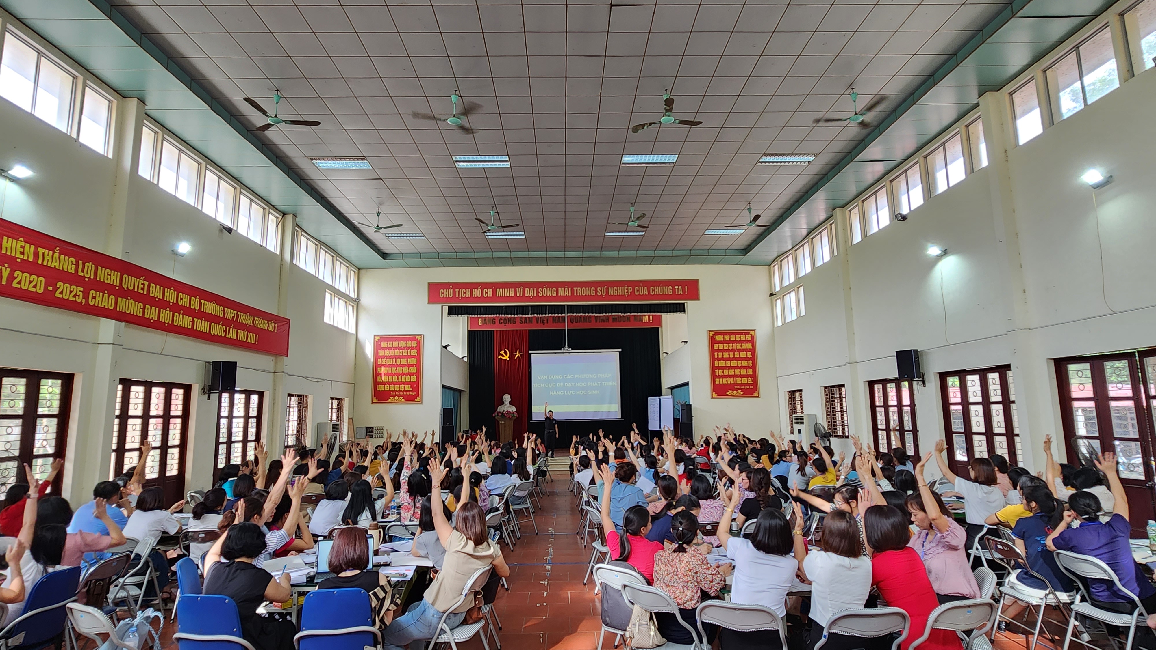 Học viên tham gia hoạt động trải nghiệm